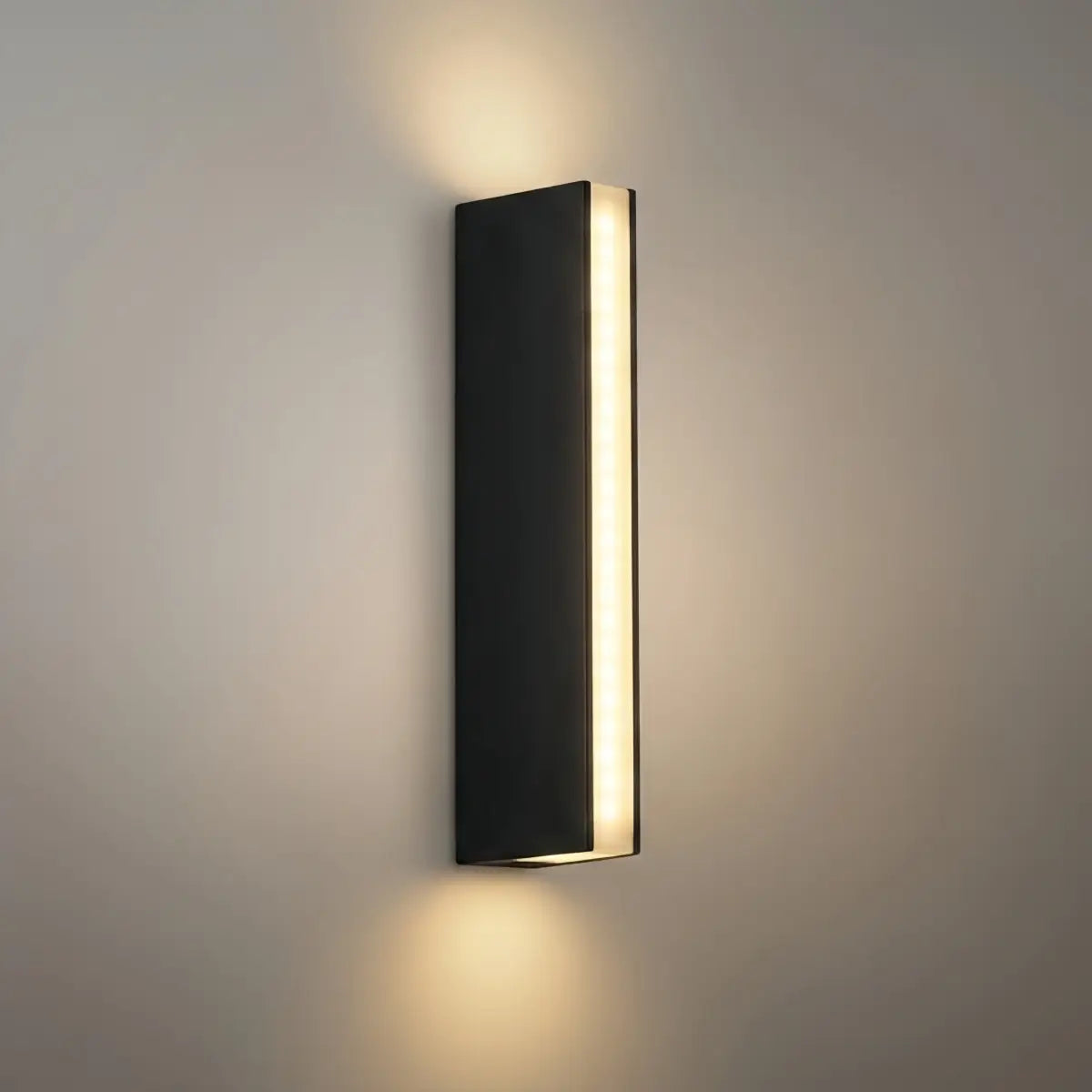 Modern Triangular Outdoor Wall Lamp