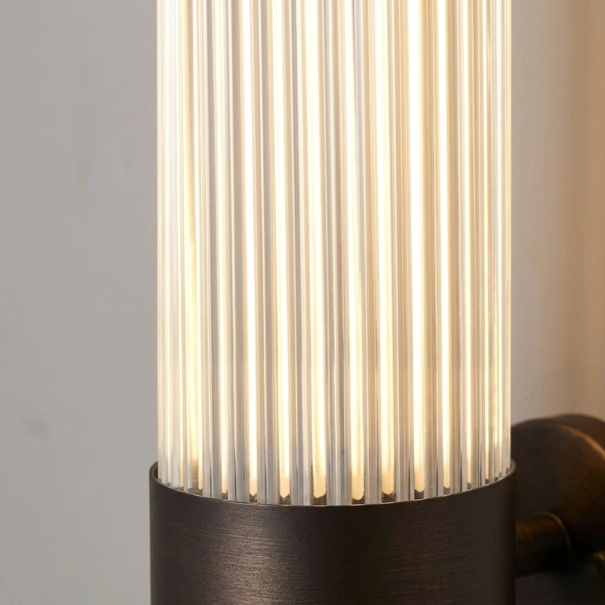 Modern_Outdoor_Wall_Lamp