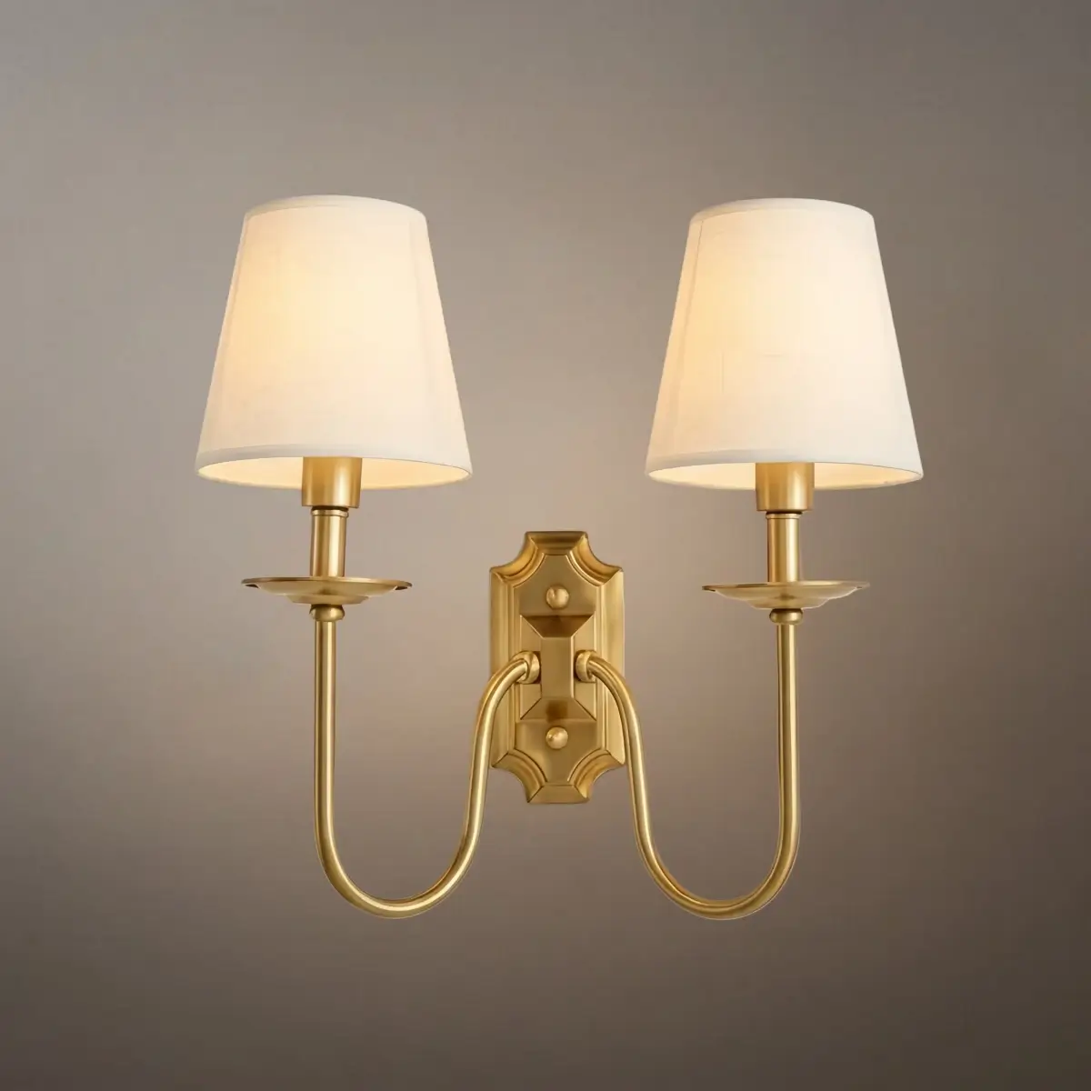 Excelis Lunara Classic Brass Wall Lamp