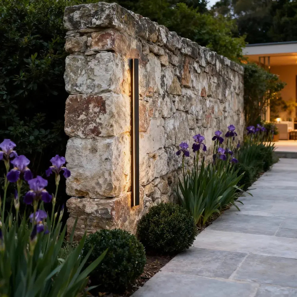 Outdoor Wall Lamp