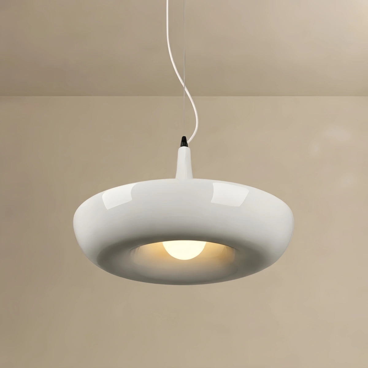 Crema Natural Black/White/Green Bowled Pendant Light – Metal Design