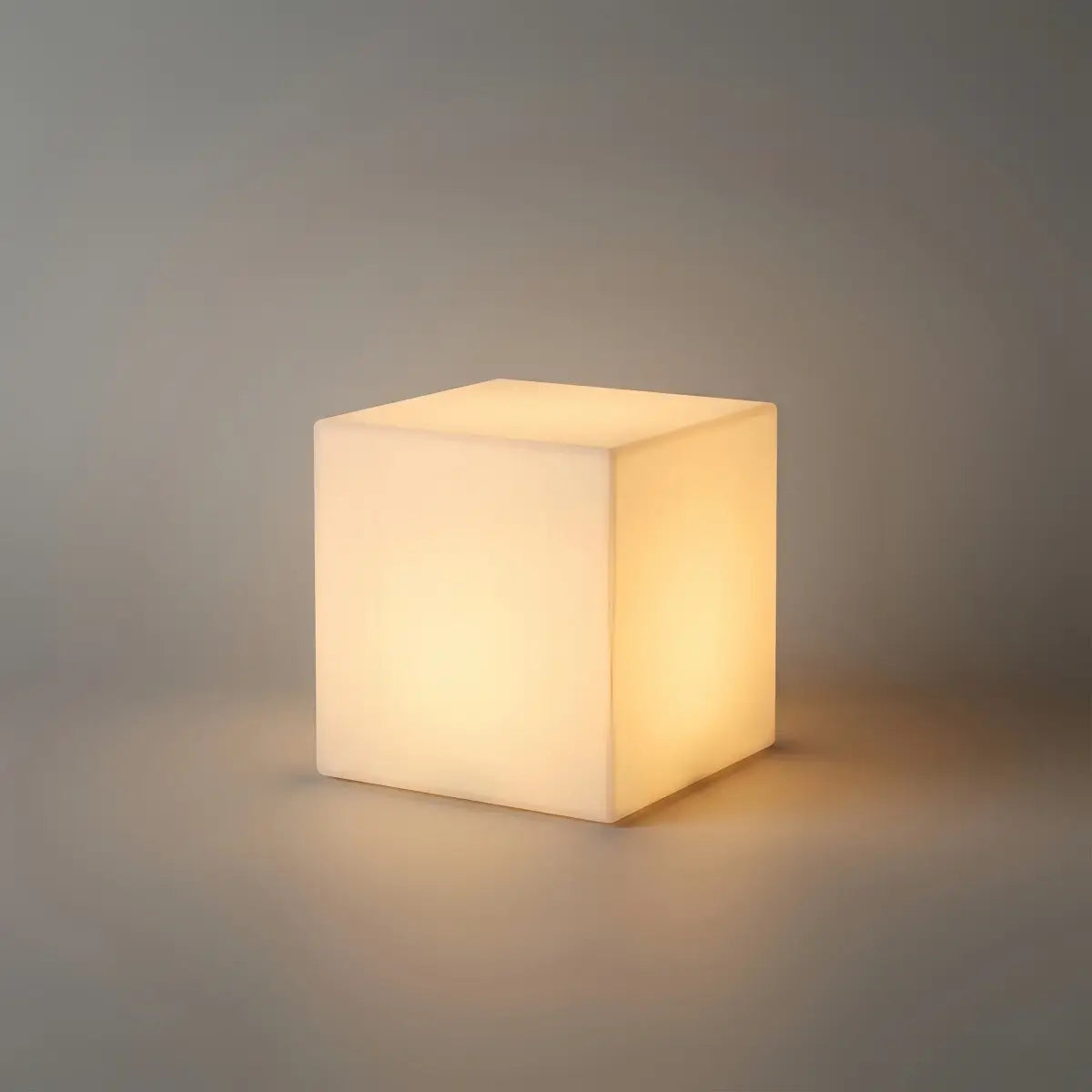 Arcato Modern Outdoor Floor Lamp