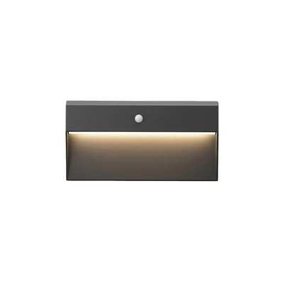 Industrial_Rectangular_Outdoor_Deck_Step_Light_