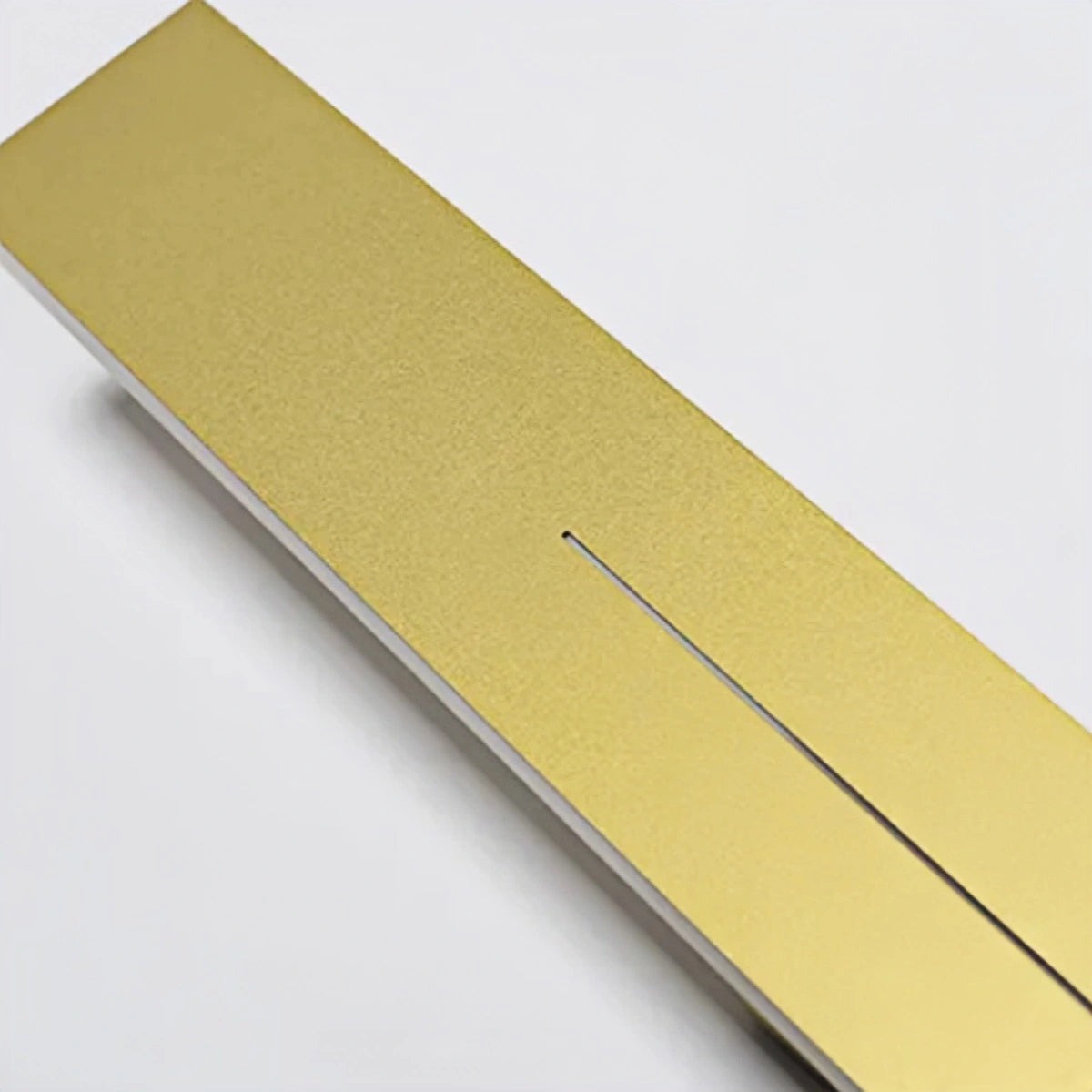 Arcato Minimalist LED Wall Lamp – Black/Gold for Bedroom
