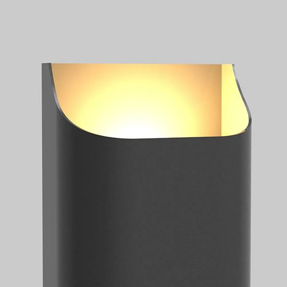 Irondale Modern Solar Sensor Wall Lamp – Black Metal Courtyard/Garden