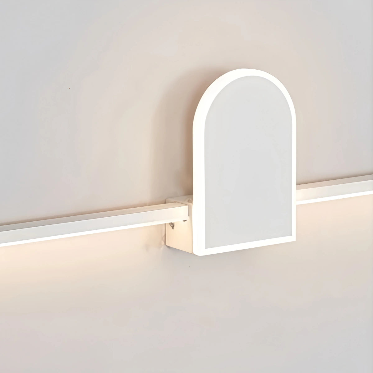 Arcato Modern Black/White Vanity Light