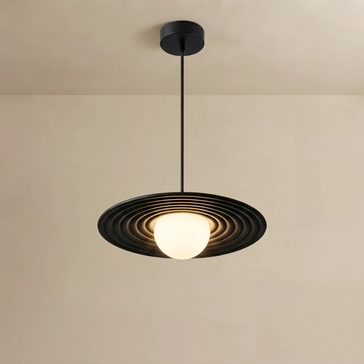 Arcato Modern Black/White Pendant Light – Metal Saucer Design for Living Room
