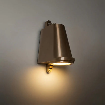 Modern_Conical_Outdoor_Wall_Lamp