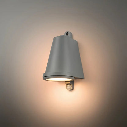 Modern_Conical_Outdoor_Wall_Lamp