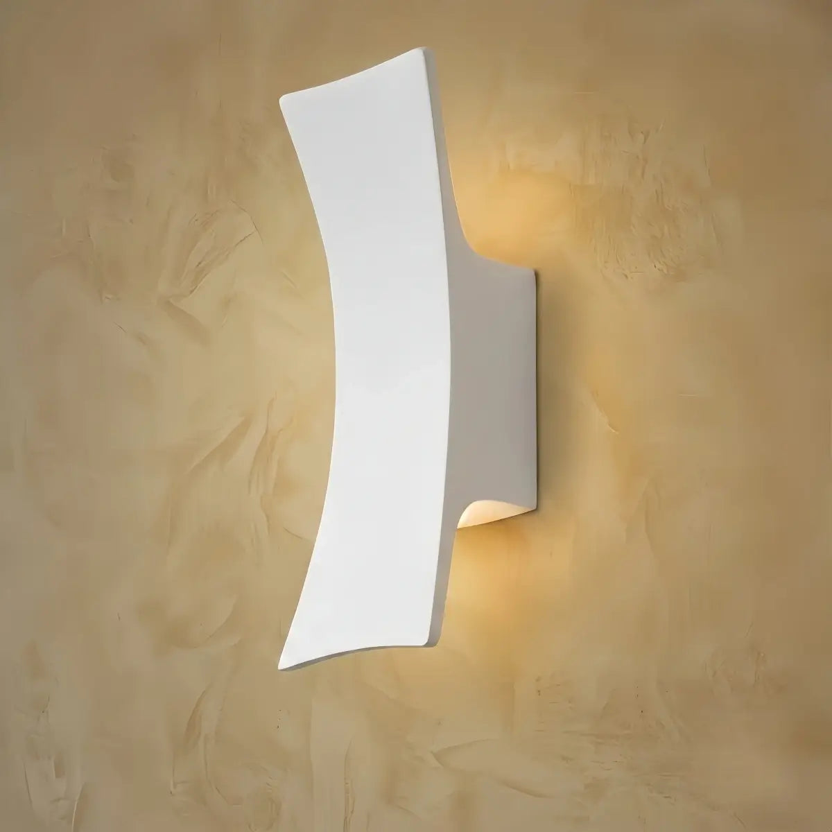 Arcato Minimalist Wall Lamp--Aluminum for Outdoor Yard