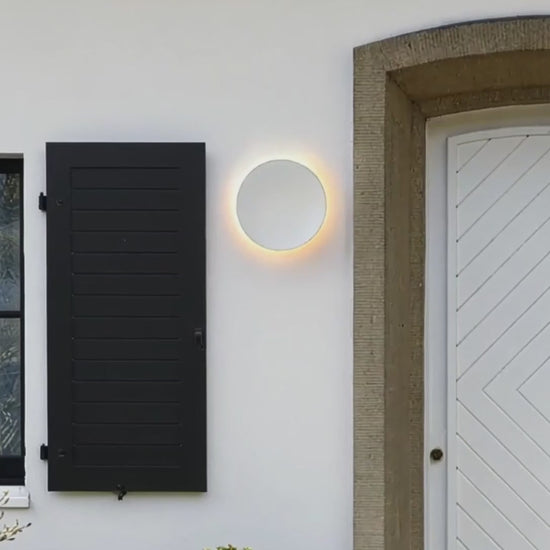 Solara Minimalist LED Outdoor Wall Lamp – Black/White Round/Square Porch Sensor Light